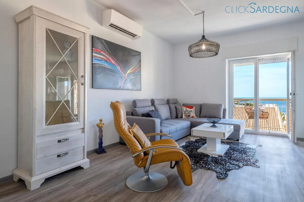Tudor Flat Sea View With Wifi Unlimited, Next To The Sea Alghero Apartment