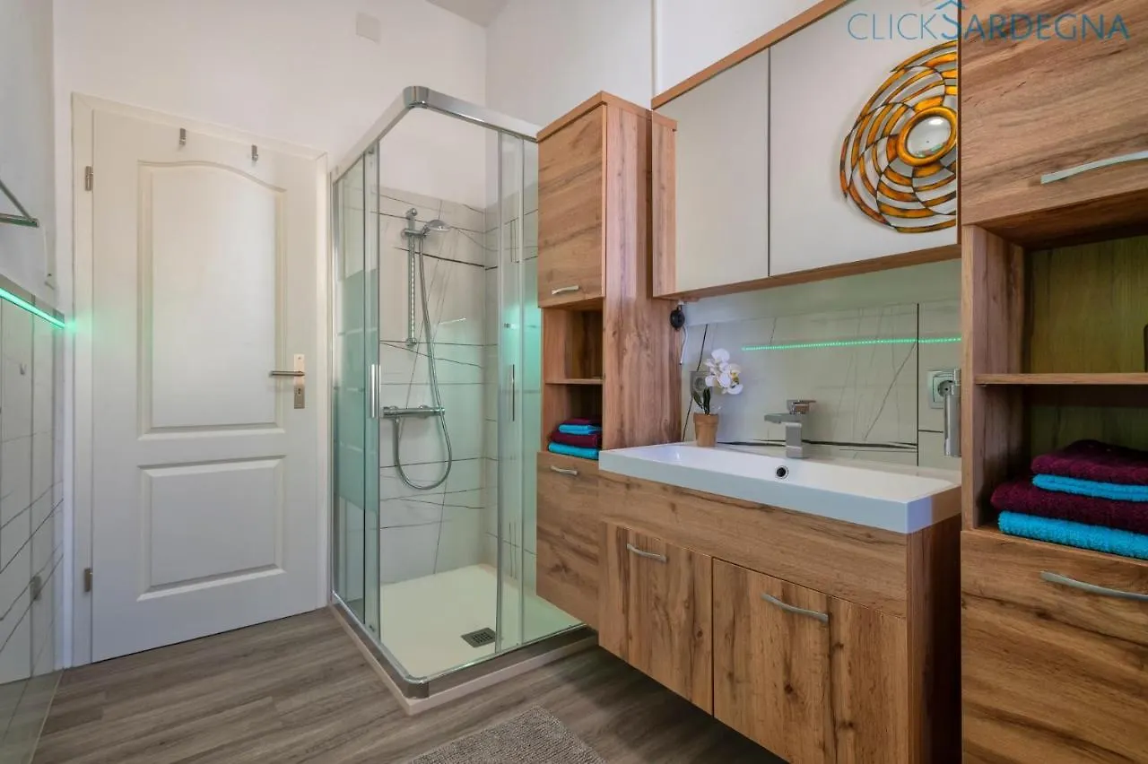 Tudor Flat Sea View With Wifi Unlimited, Next To The Sea Alghero Apartment