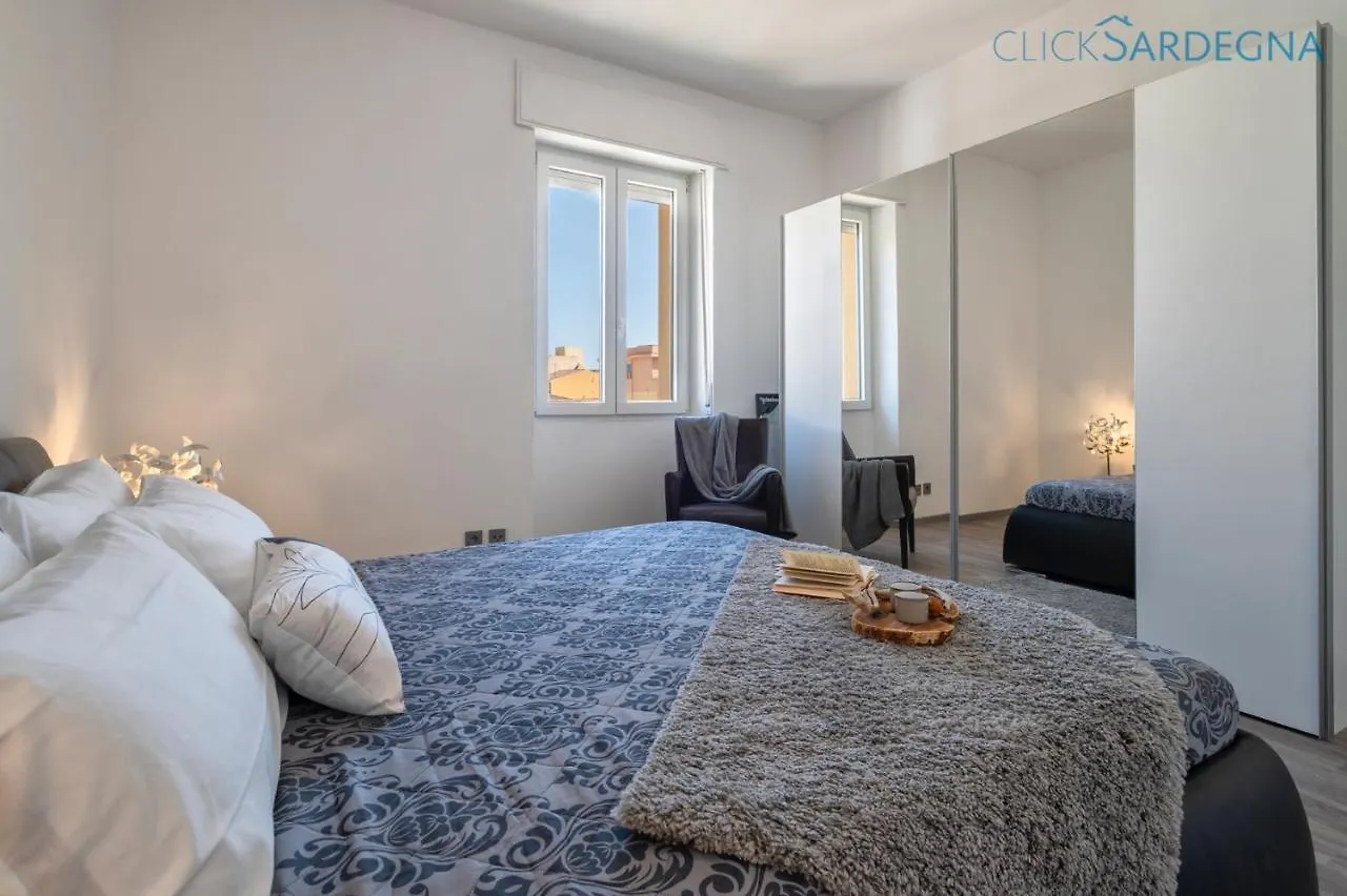Apartment Tudor Flat Sea View With Wifi Unlimited, Next To The Sea Alghero