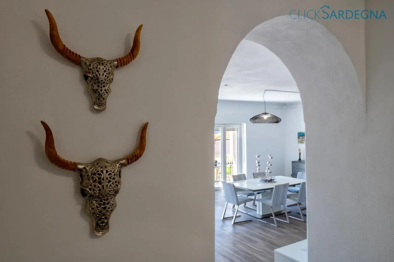 Apartment Tudor Flat Sea View With Wifi Unlimited, Next To The Sea Alghero