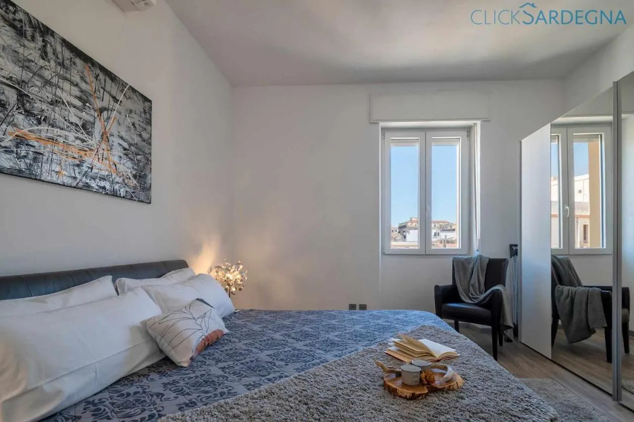 Tudor Flat Sea View With Wifi Unlimited, Next To The Sea Alghero Apartment